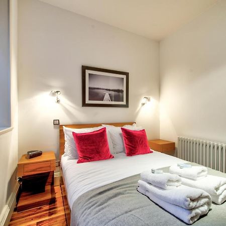 Sumptuous 2Br Apt Next To Edinburgh Castle! Exterior photo
