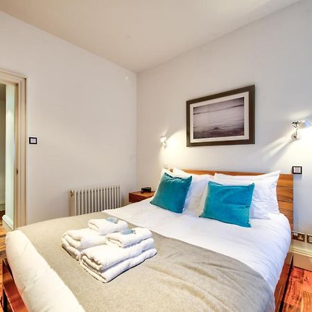 Sumptuous 2Br Apt Next To Edinburgh Castle! Exterior photo